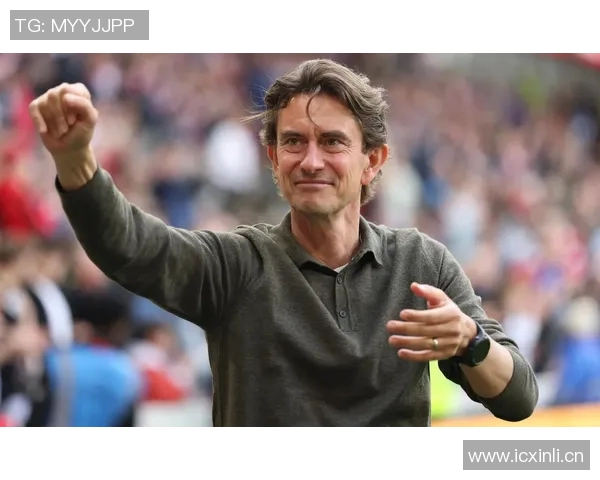 热刺球员对弗兰克频繁变换战术感到迷茫与困惑 热刺球员对弗兰克频繁变换战术感到迷茫与困惑