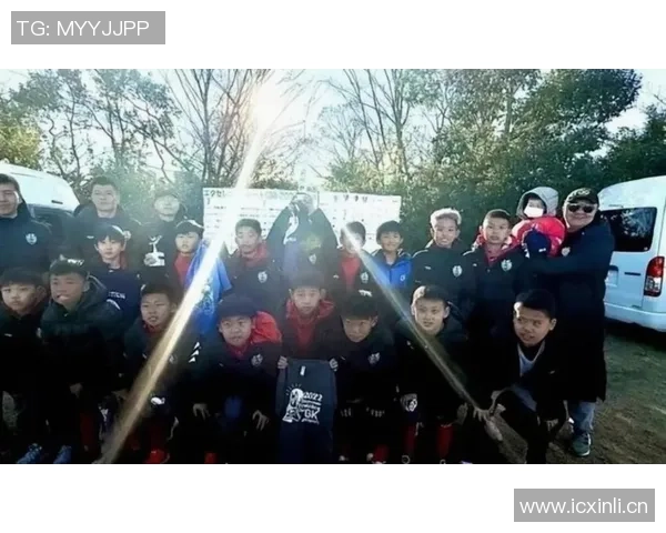 万项代表杜利亚伊足球学院首发表现出色却遗憾输球球队最终以2-3落败