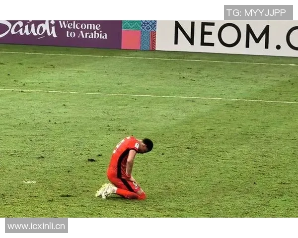 穆斯卡特谈亚冠表现提升与古斯塔沃红牌争议的难解之处 穆斯卡特谈亚冠表现提升与古斯塔沃红牌争议的难解之处